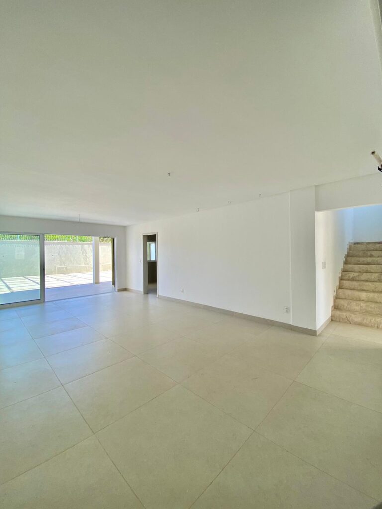 Casa solta no Bairro Uruguai