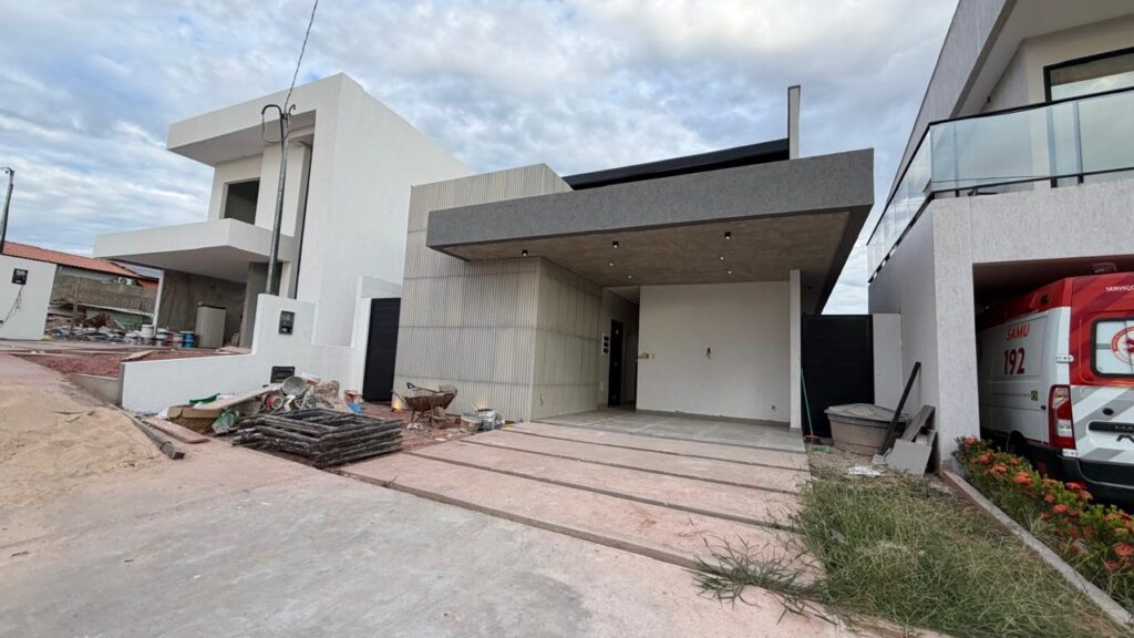 Casa com 3 suítes no Aldebaran Leste